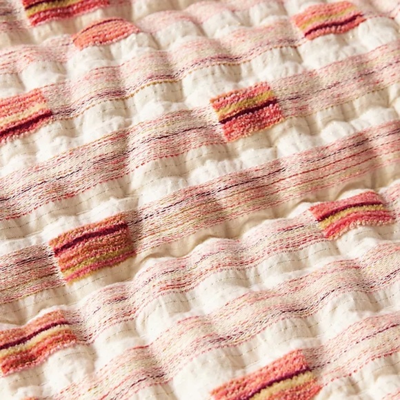 Anthropologie Woven Ashlyn Queen Quilt- no discount - Picture 2 of 2